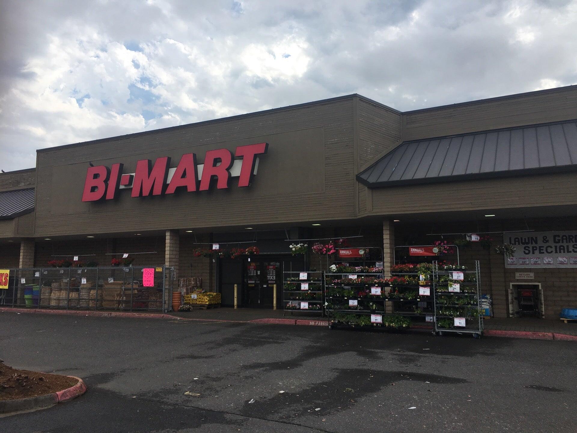 Bi-Mart Membership Discount Stores in Aberdeen
