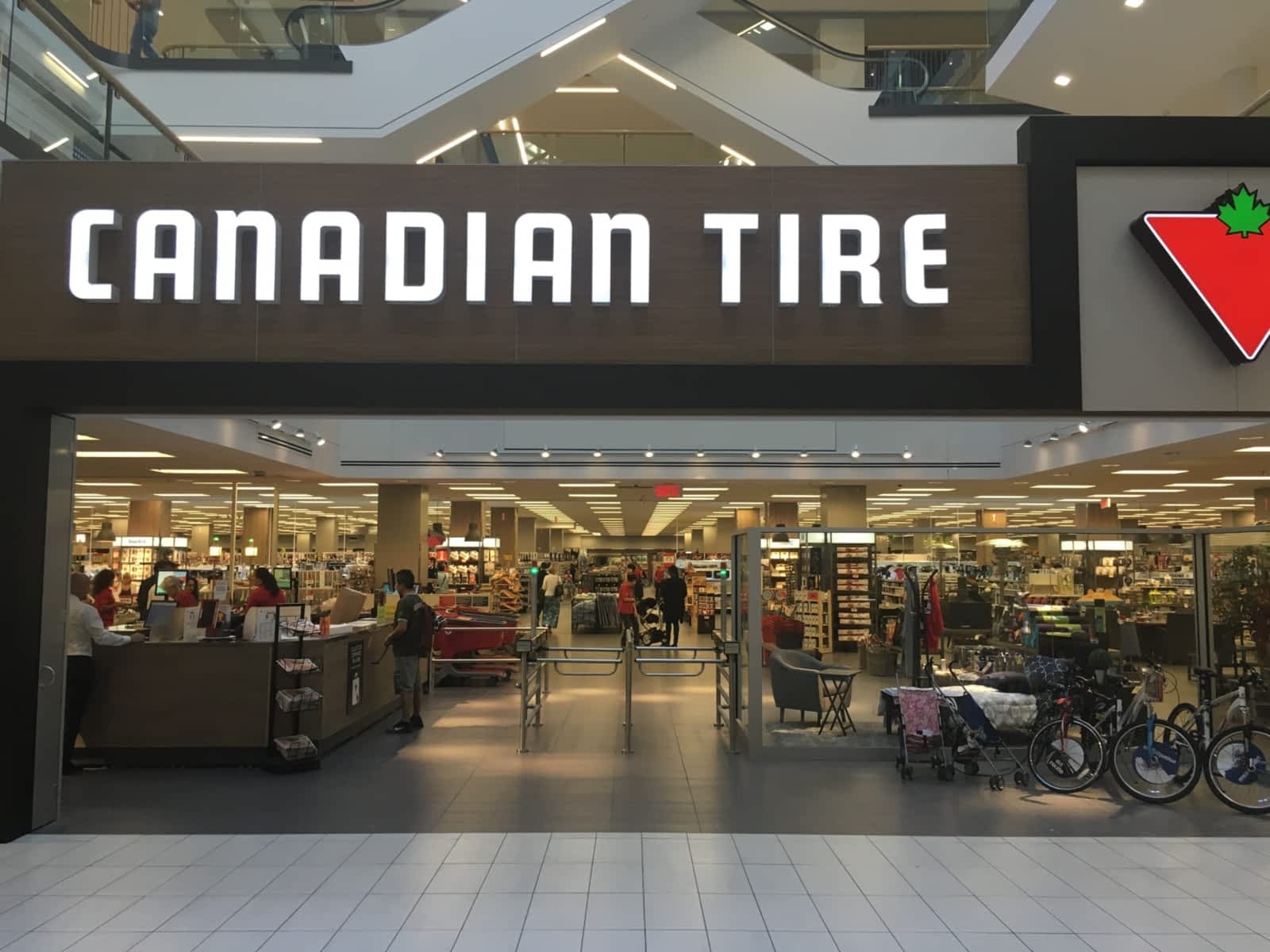 Canadian Tire gallery image 1