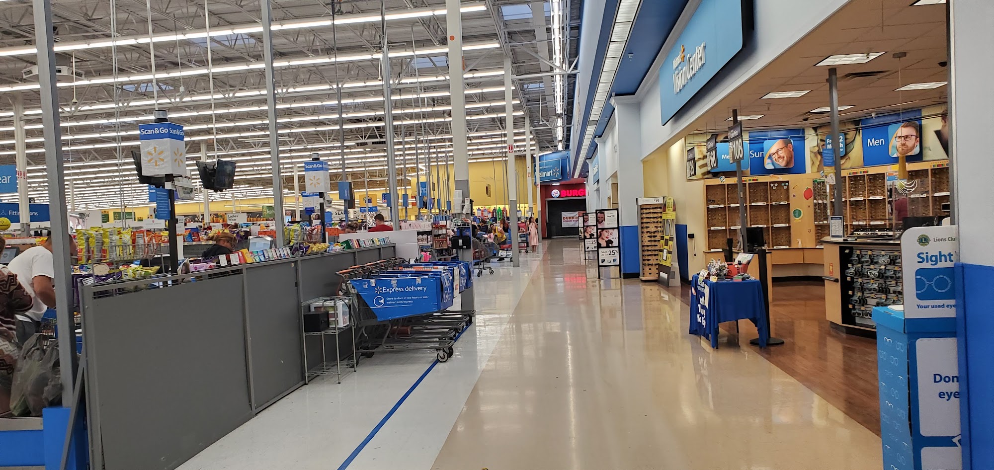 Walmart Supercenter in Auburndale