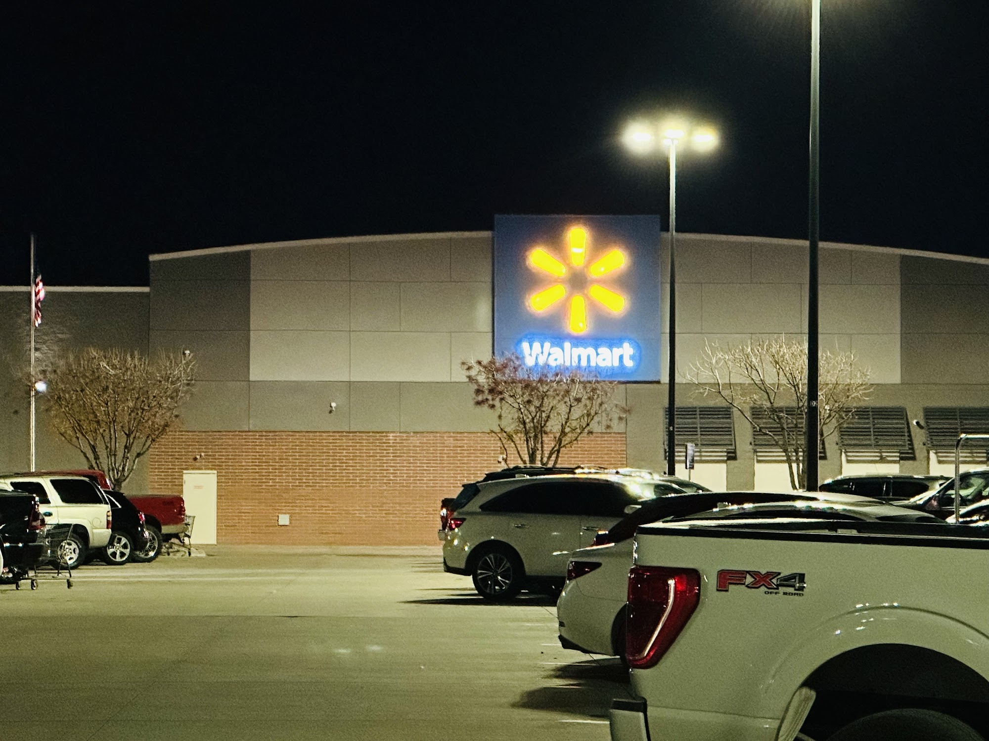 Walmart Supercenter in Avondale Estates