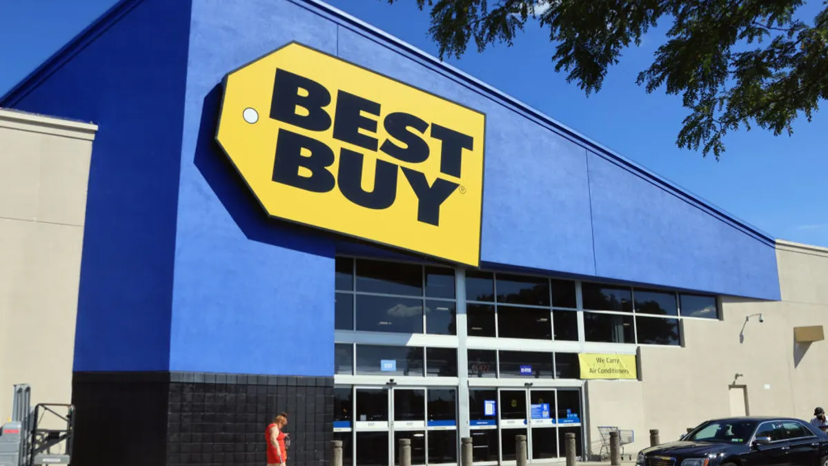 Best Buy gallery image 2