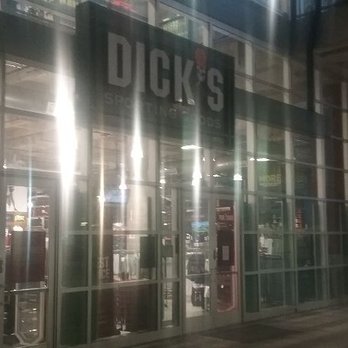 DICK'S Sporting Goods gallery image 2