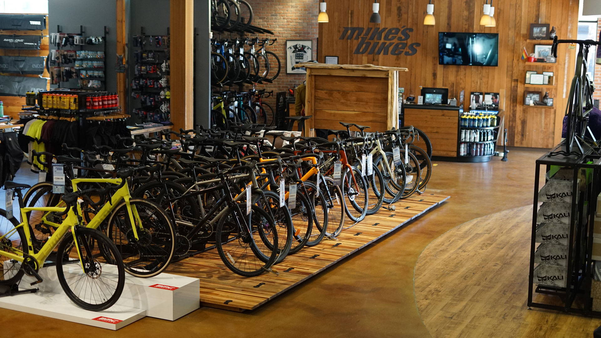 Mike's Bikes of Los Gatos gallery image 2