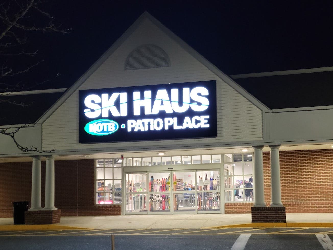 Ski Haus Sports Center gallery image 1