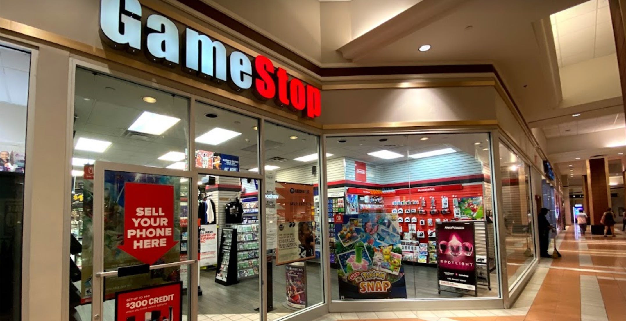 GameStop in Champlain