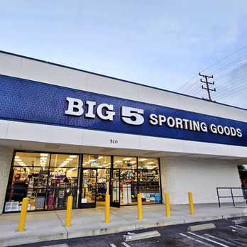 Big 5 Sporting Goods gallery image 1