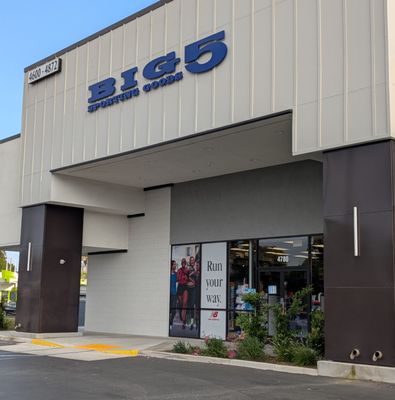 Big 5 Sporting Goods gallery image 2