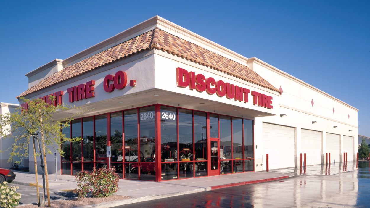 Discount Tire gallery image 2