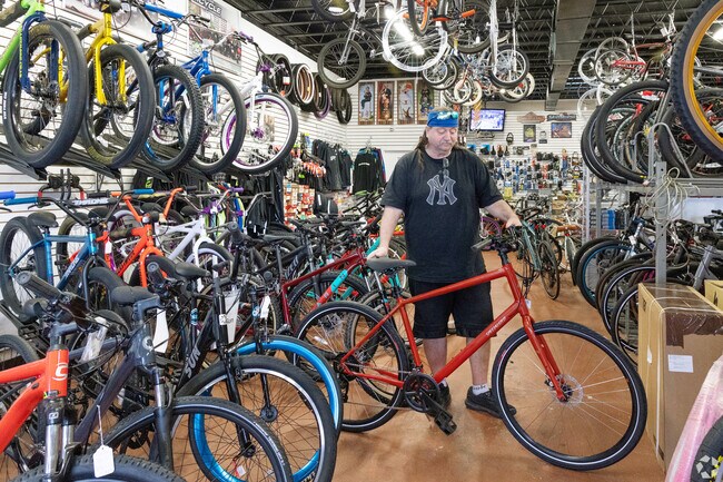 Valley Stream Bicycle Center gallery image 1