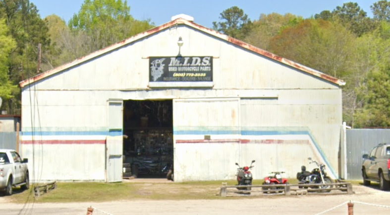 Moto Salvage & Repair in Edgewood