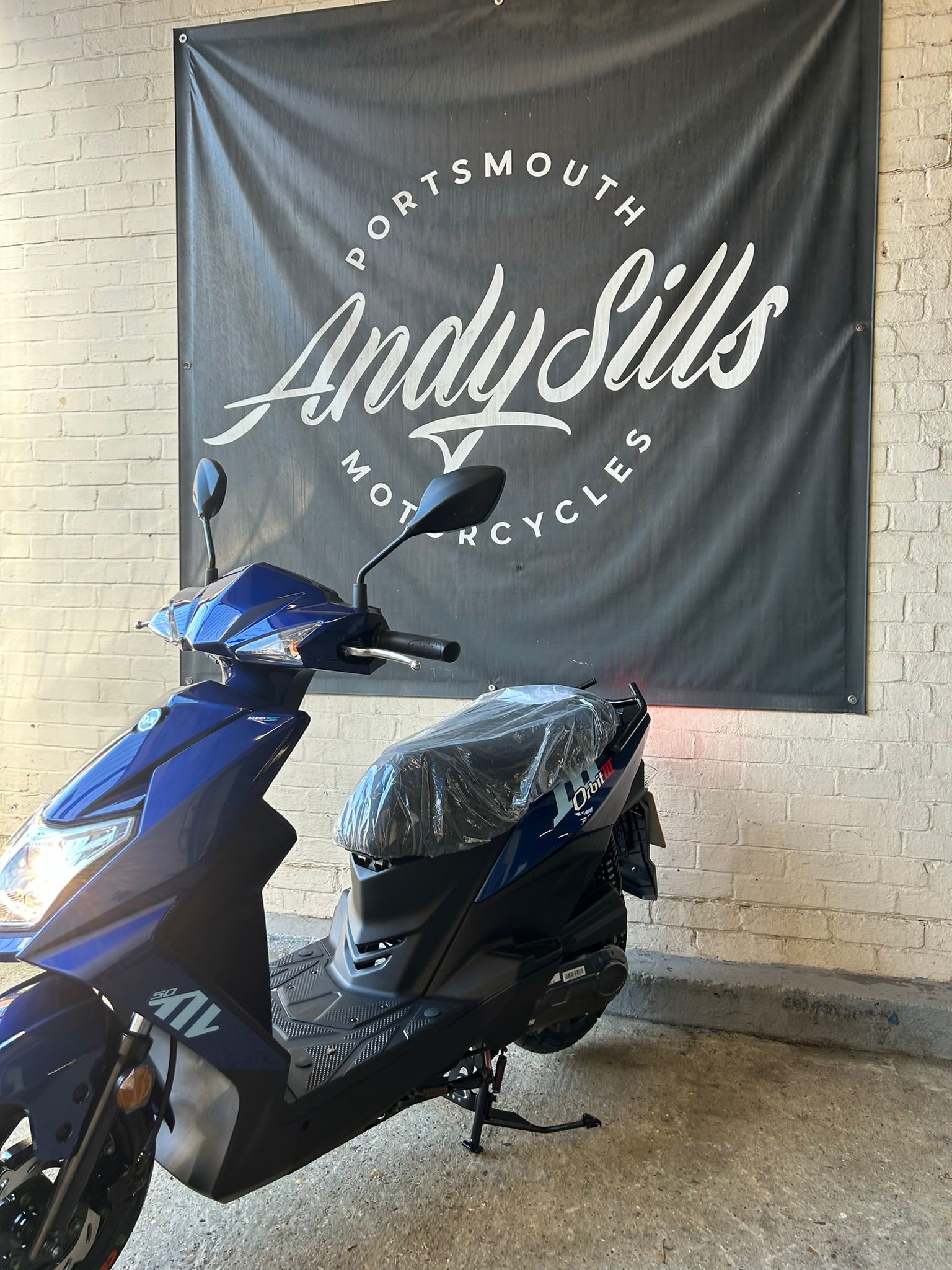 Andy's Motorcycle Shop gallery image 1