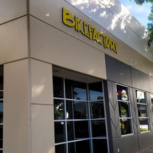 BIKEFACTORY Hawaii gallery image 1