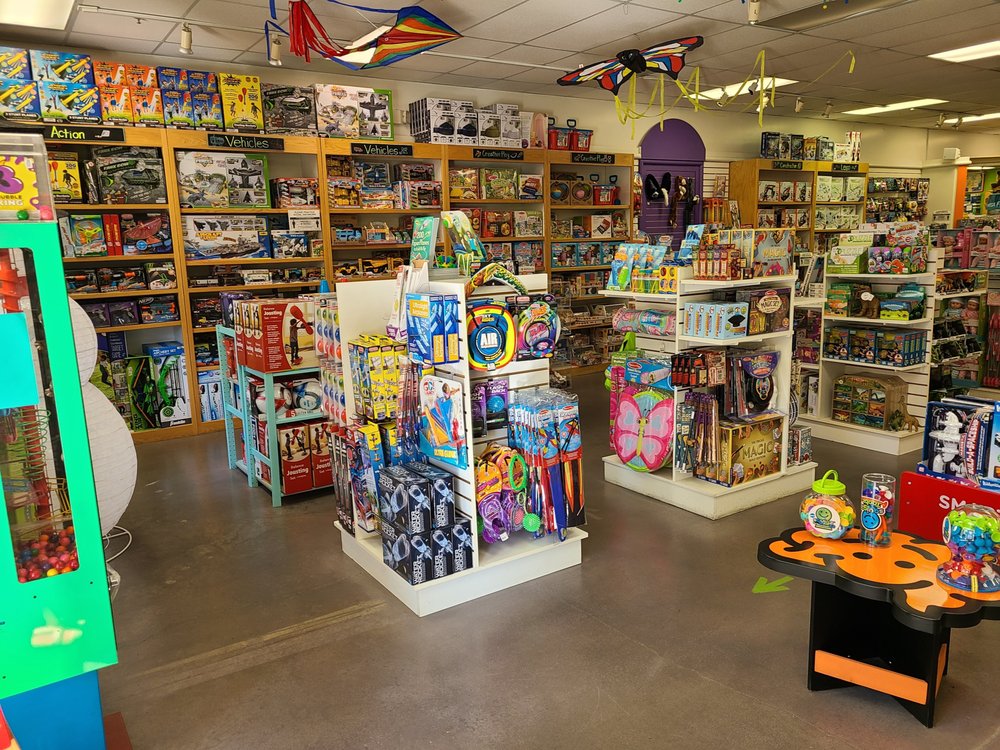 BrainyZoo Toys In The Folsom Premium Outlets in Folsom