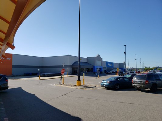 Walmart Supercenter in Henrietta