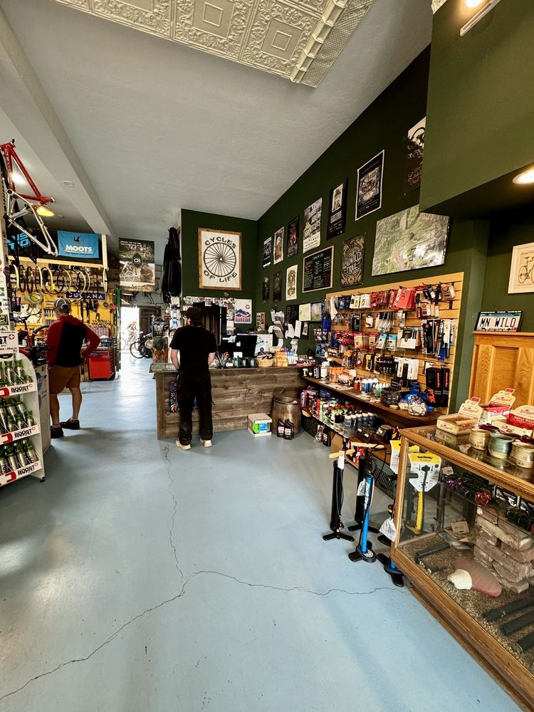 LET’S RIDE BICYCLE STORE, INC in Hollywood