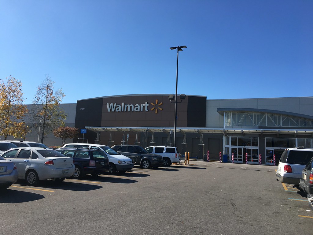 Walmart Supercenter in Jellico