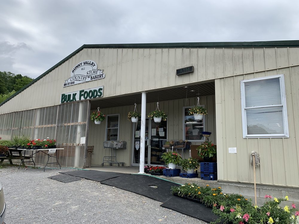 Sunny Valley Country Store LLC in Liberty