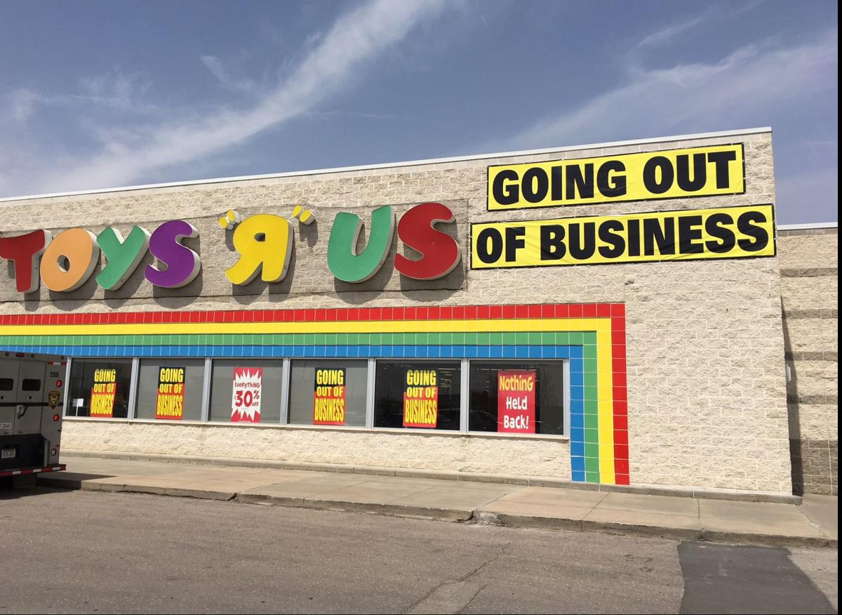 Toys"R"Us in Lincoln