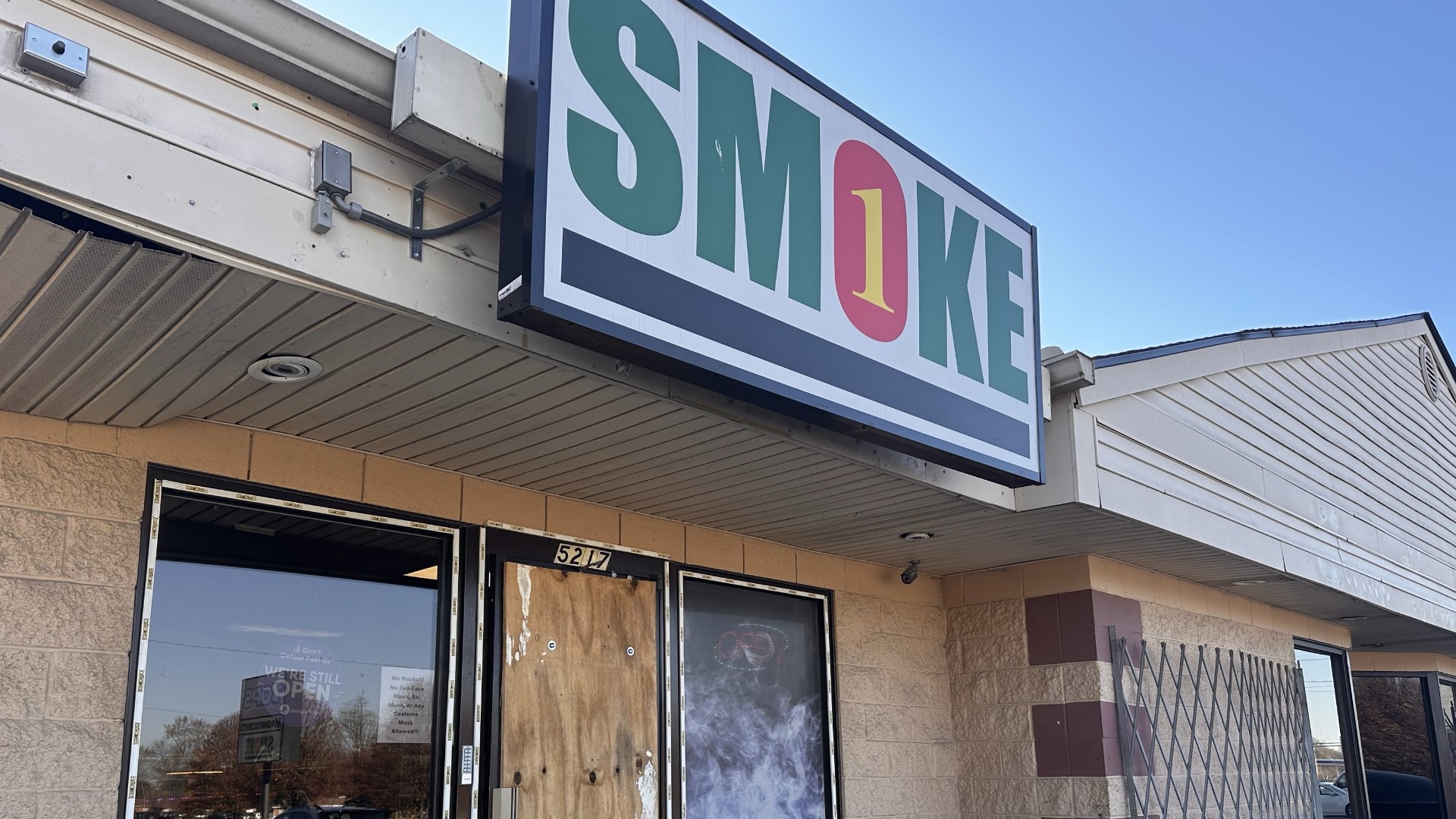 SMOKE TIMES in Macomb