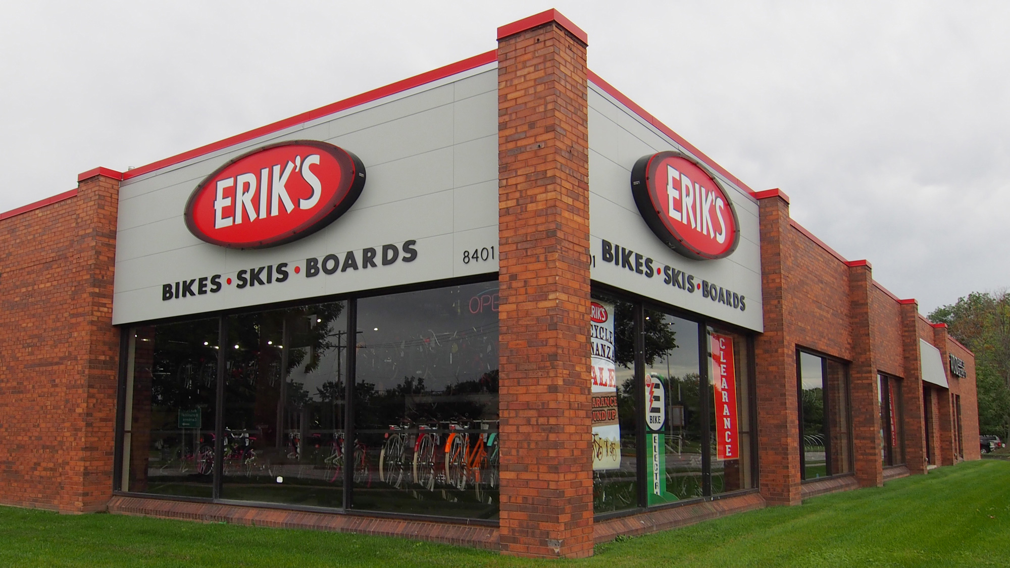 ERIK'S - Bike Board Ski in Maple Lake