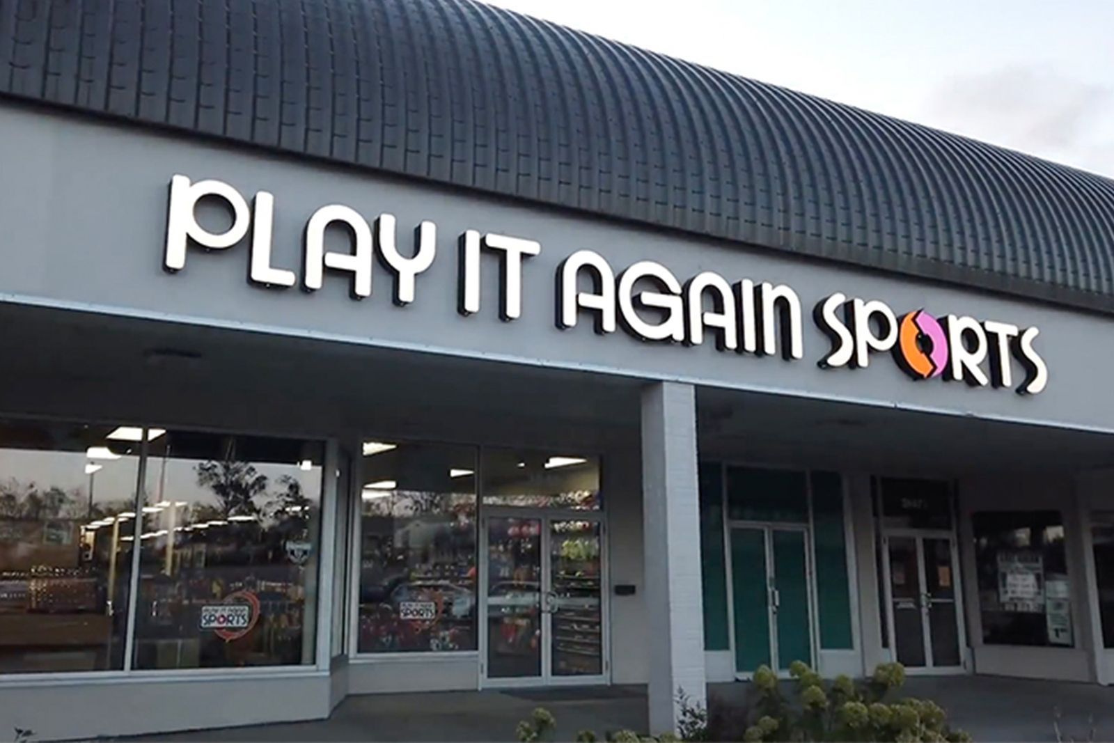 Play It Again Sports gallery image 1