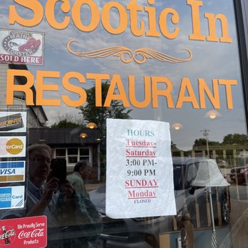 Scootic In Restaurant gallery image 1
