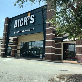 DICK'S Sporting Goods in Newport News