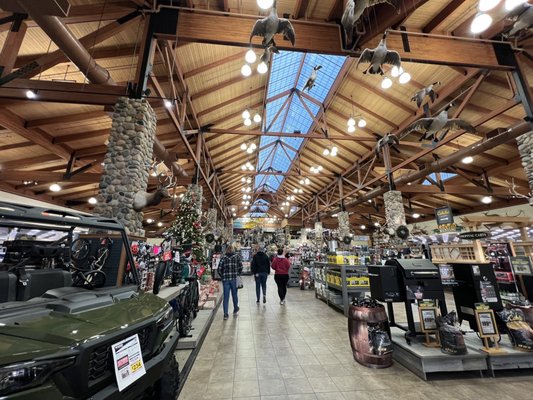 Cabela's gallery image 1