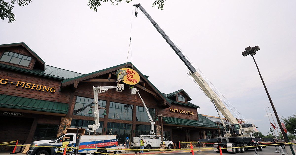 Cabela's gallery image 2