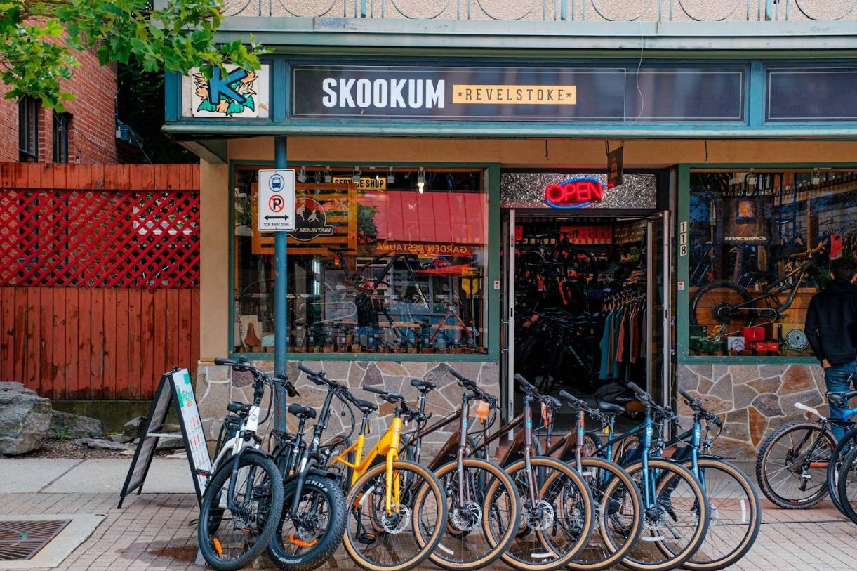 Skookum Bike & Ski Ltd in Salmon Arm