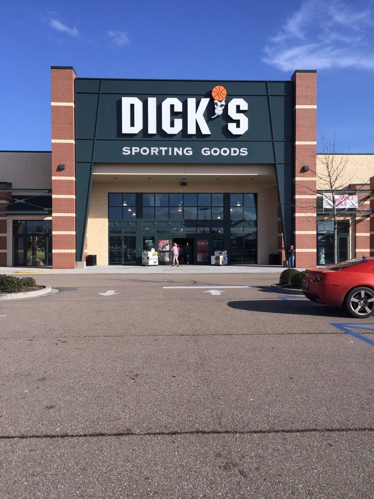 DICK'S Sporting Goods gallery image 2