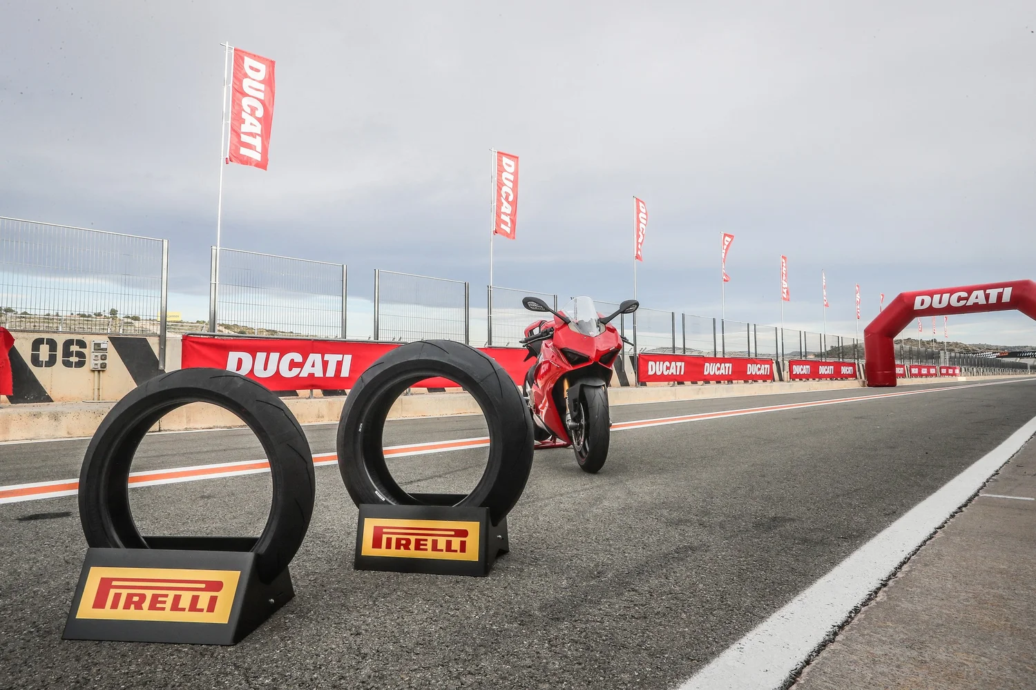 Desmoto-Sport gallery image 2