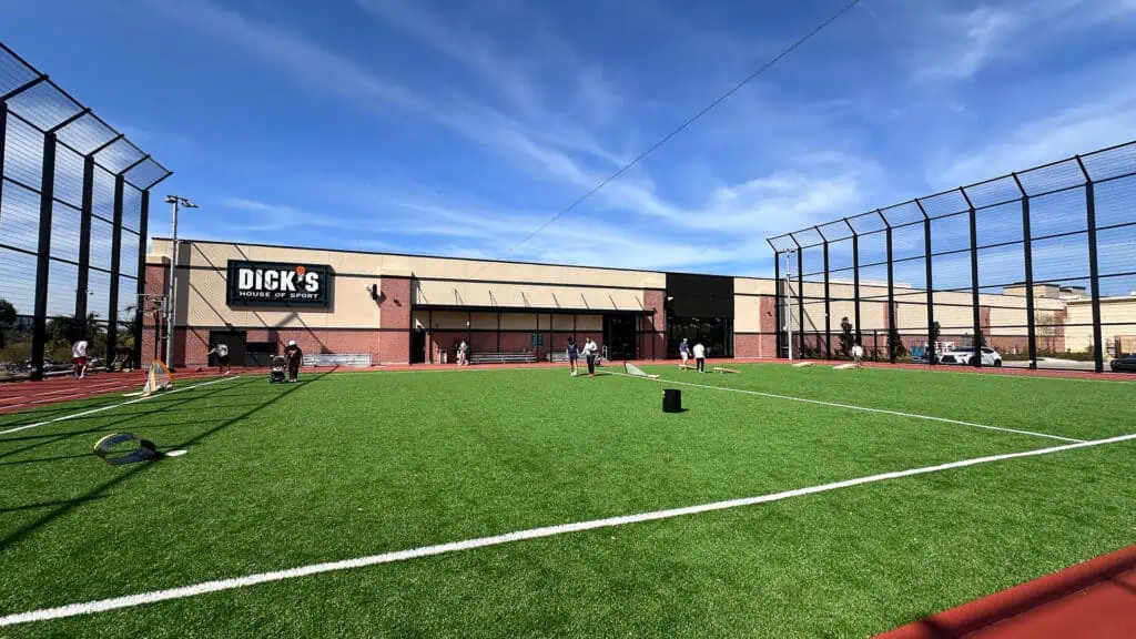 DICK'S Sporting Goods gallery image 1