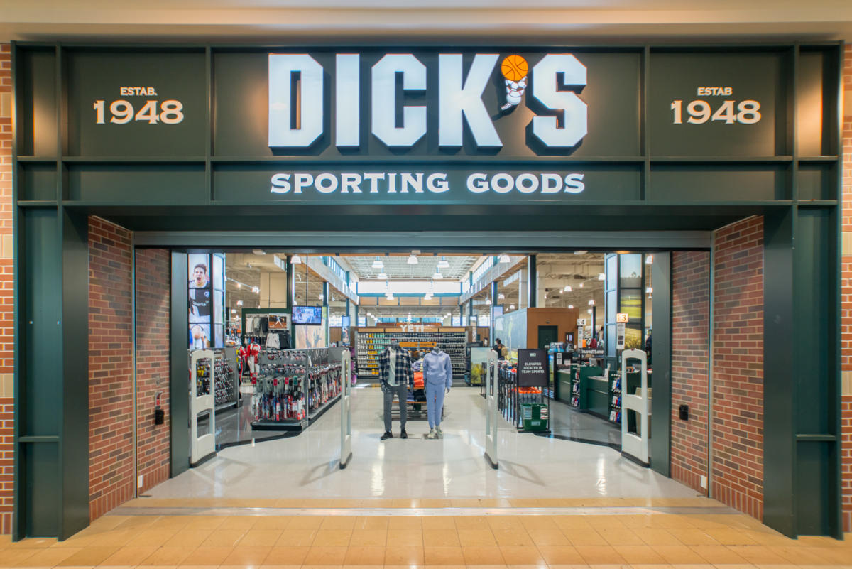 DICK'S Sporting Goods in The Woodlands