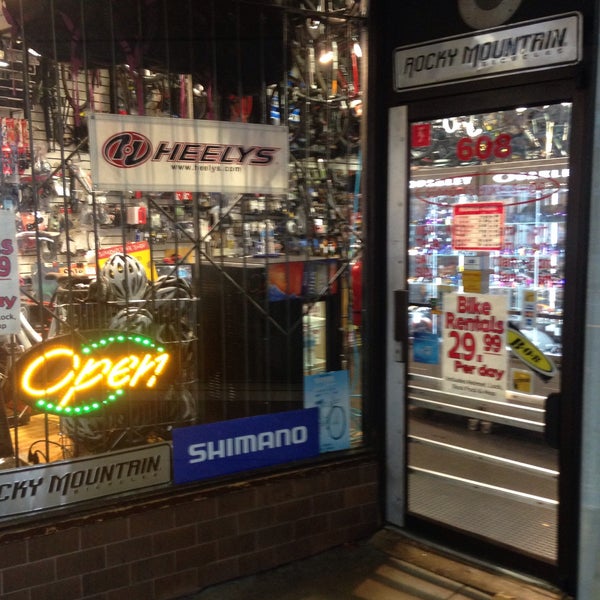 Simon's Bike Shop gallery image 1
