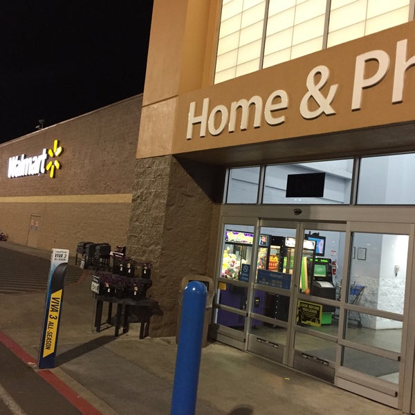 Walmart Supercenter in West Lebanon
