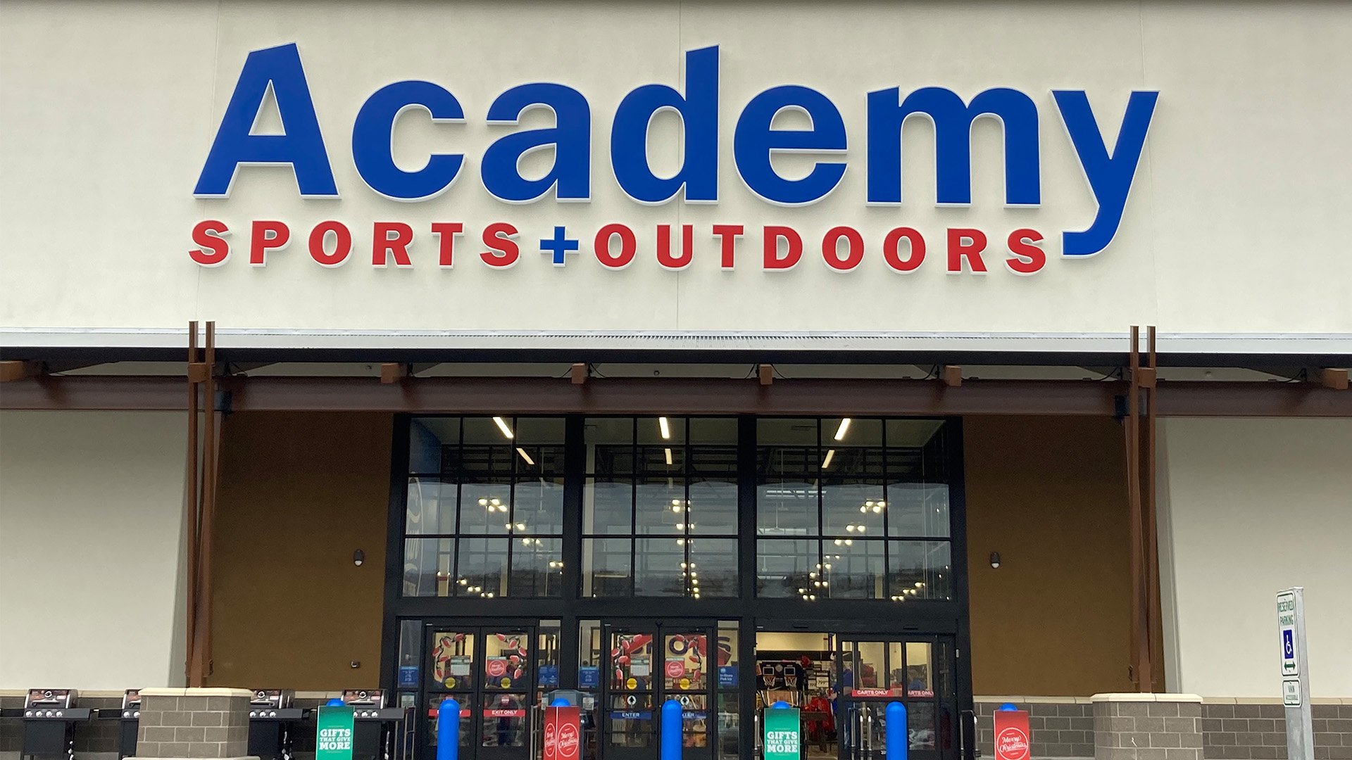 Academy Sports + Outdoors gallery image 2