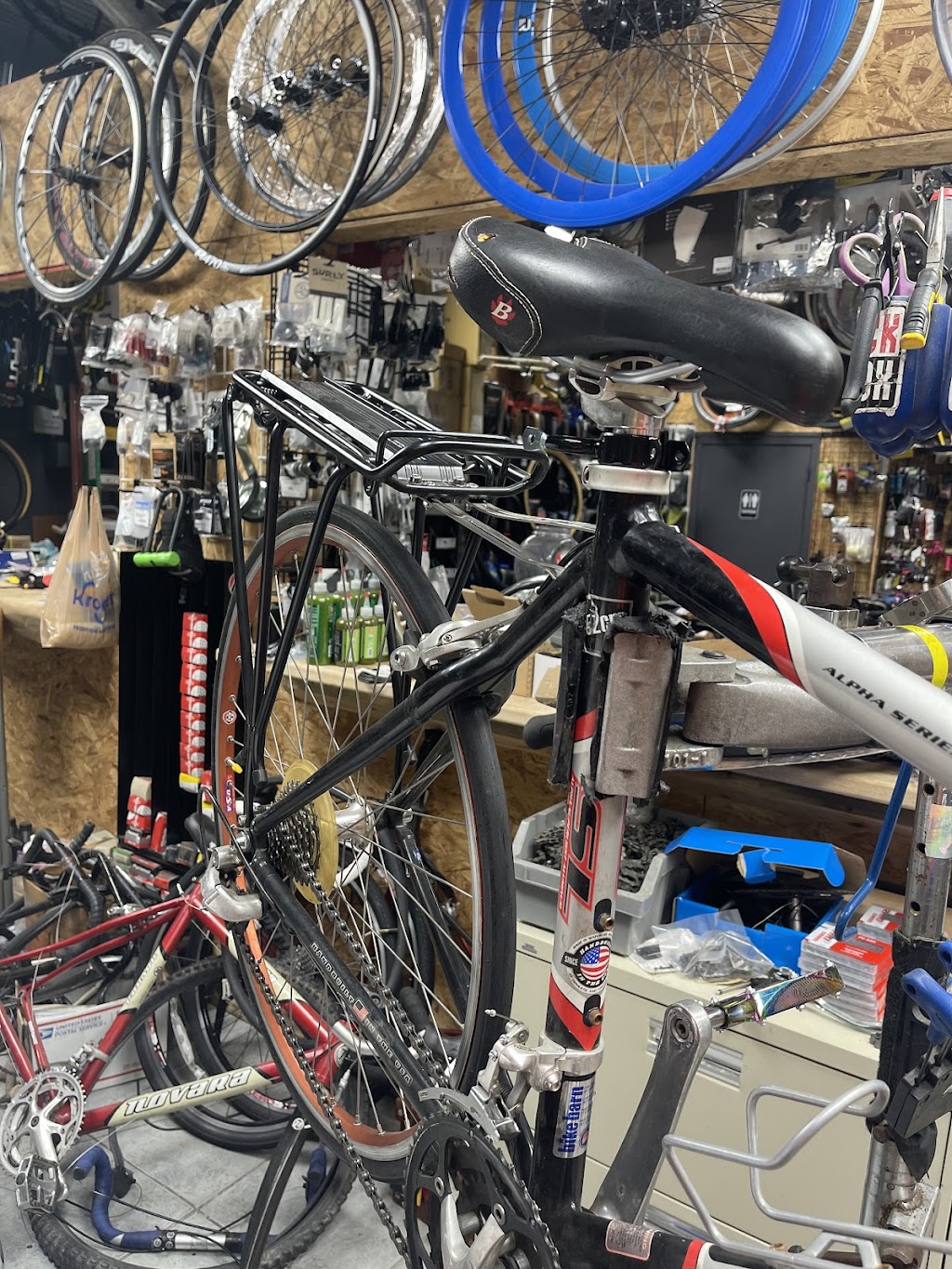 RIDE Indoor Cycling (West University) gallery image 1