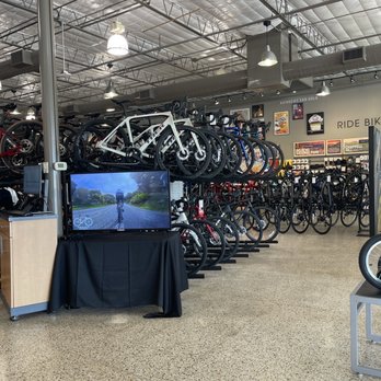 Trek Bicycle Houston West University gallery image 2