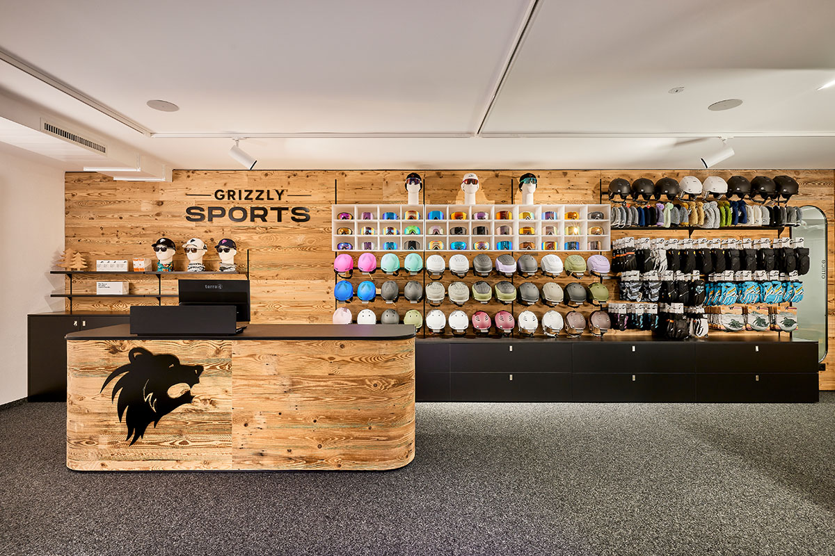 GRIZZLY SPORTS in Wilder