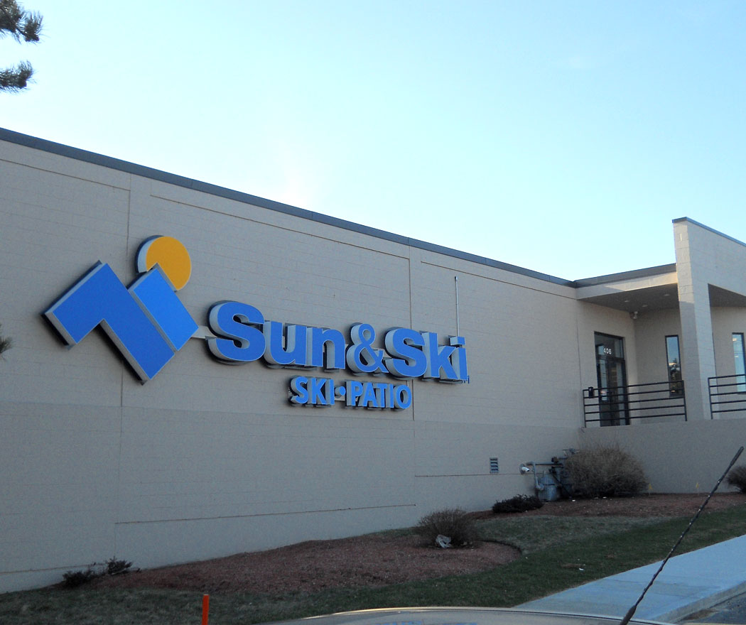 Sun & Ski Sports in Woburn